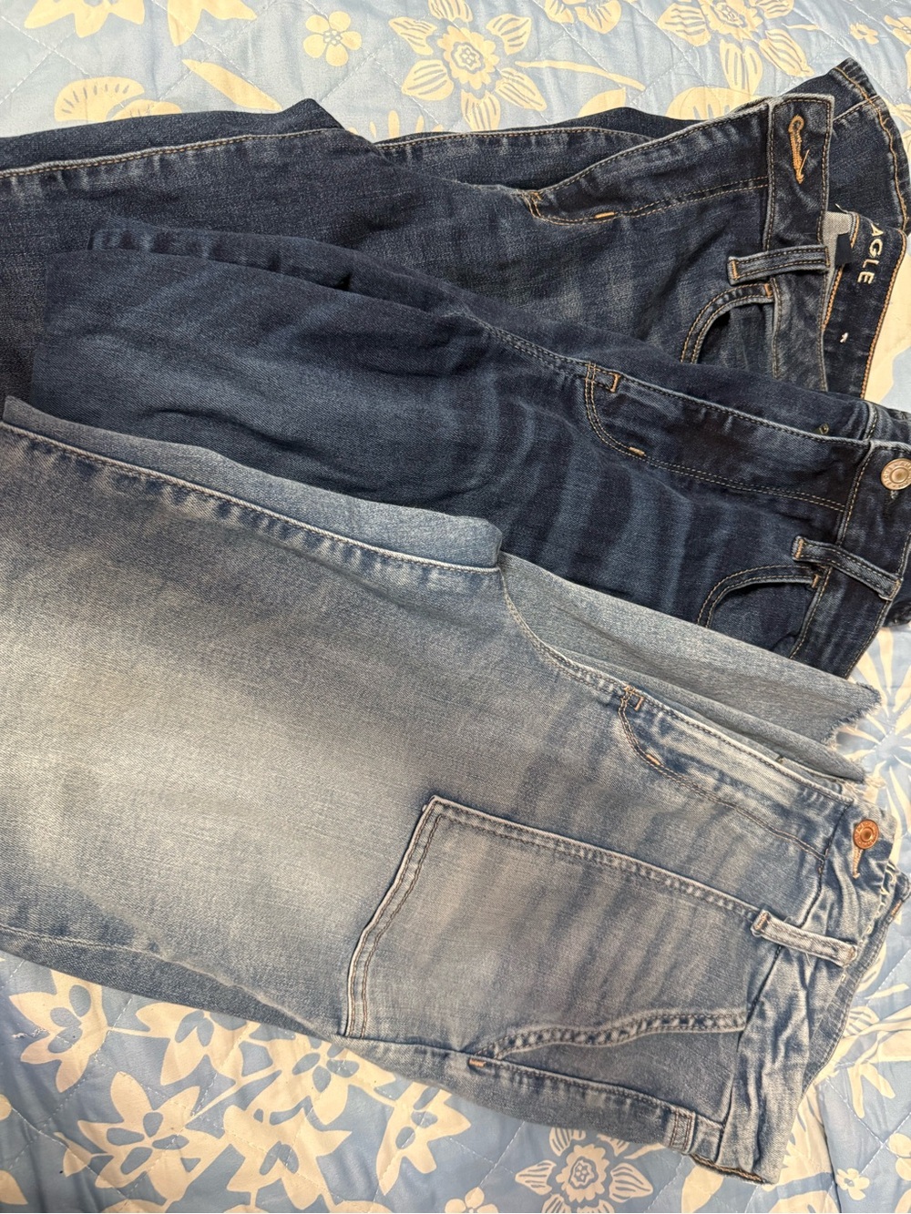 American Eagle Women’s Blue Denim Jeans - Classic and Light Wash Options skinny